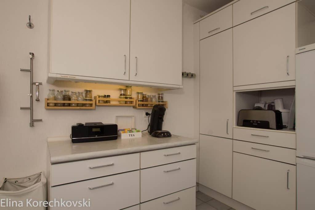 Bahnhofsnahe, Ruhige Und Sonnige 2 Zimmerwohnung Im Dichterviertel Wiesbaden Bagian luar foto